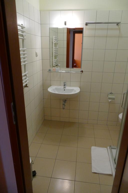 Otrębusy Ckm Centrum Konferencyjne Mazowsze المظهر الخارجي الصورة