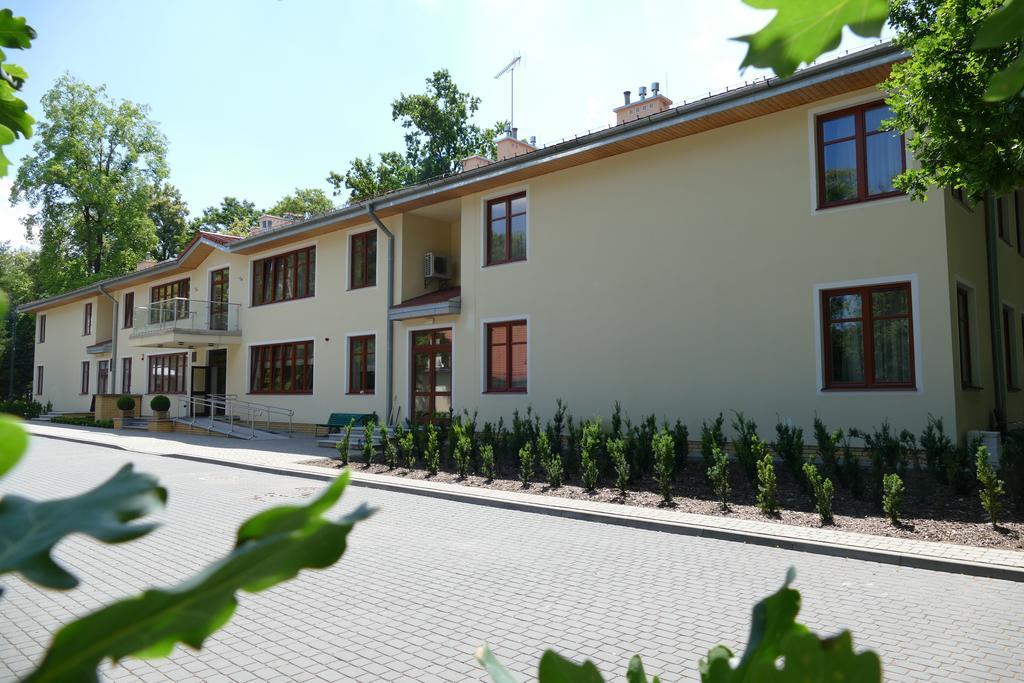 Otrębusy Ckm Centrum Konferencyjne Mazowsze المظهر الخارجي الصورة